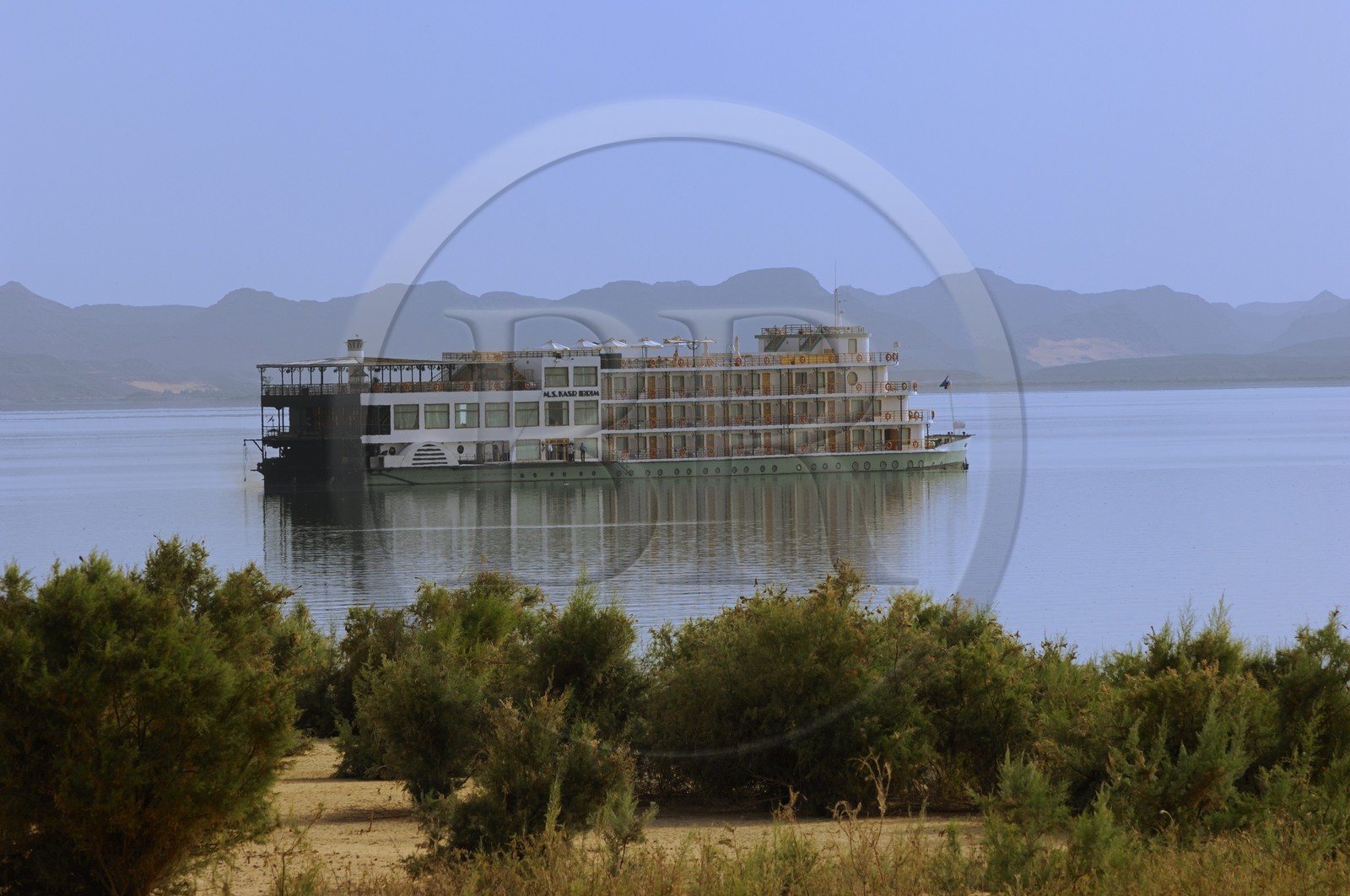 Egypt, Upper Egypt, Nubia, Lake Nasser, lake cruise on Qasr Ibrim ship