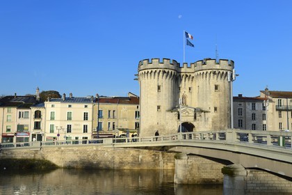 France, Meuse, Verdun, Porte Chaussee, gate of the 15th century, official entry of the city since its construction, defense tower of the great wall that encircled the city in the medieval seen from the Nation Place and the bridge over the Meuse River