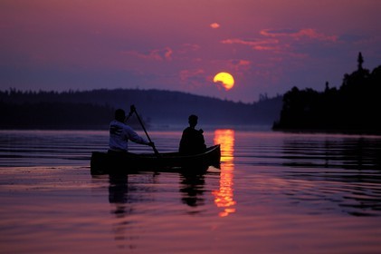 Canada, province de Québec, réserve faunique de la Vérendrye, canoë sur le grand lac Victoria