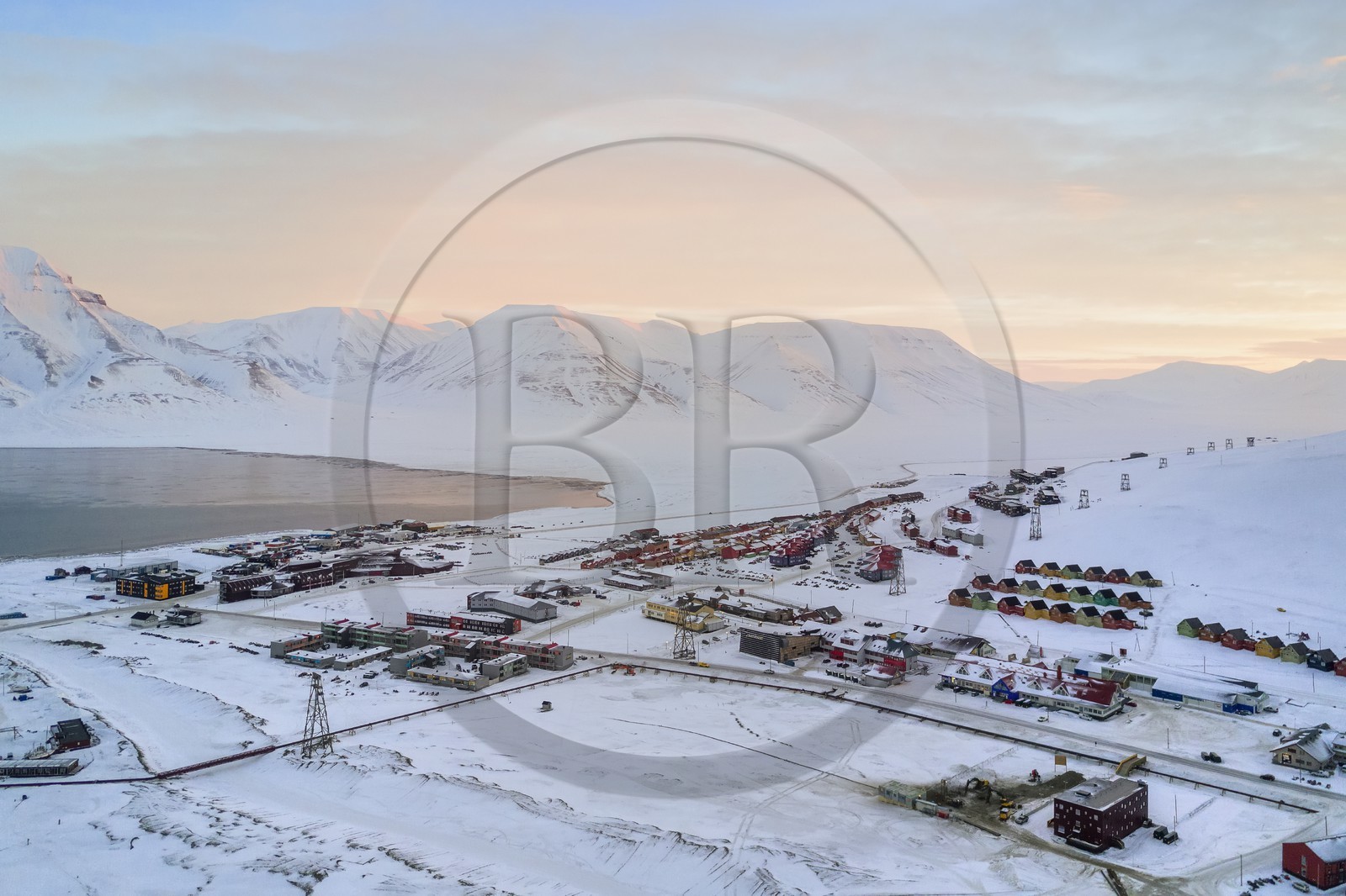 Norway, Svalbard, Spitzbergen, the city of Longyearbyen on the edge of the Adventfjorden (aerial view)