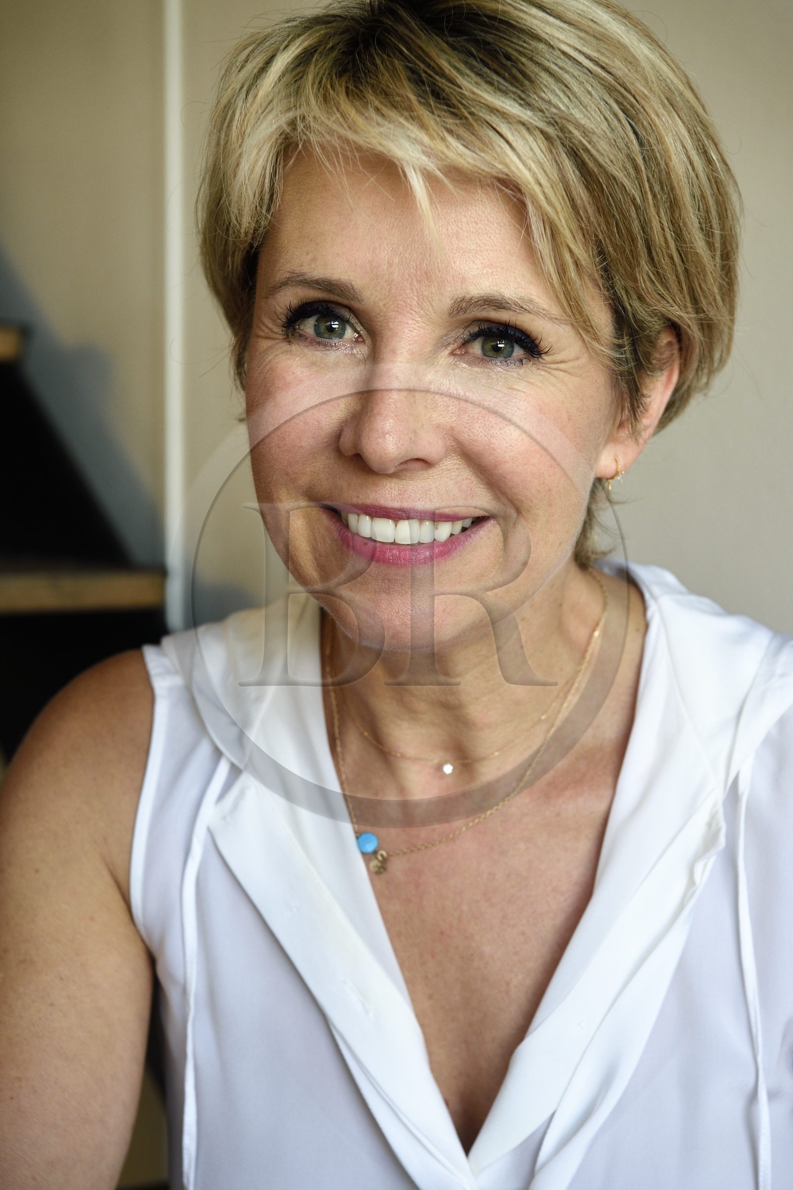 France, Bouches-du-Rhône (13), Marseille, l'architecte Corinne Vezzoni à son bureau dans la Cité Radieuse de Le Corbusier
