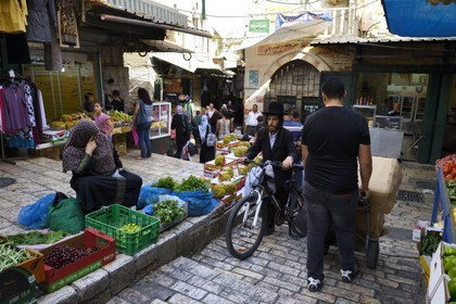 Israel, Jérusalem, ville sainte, vieille-ville classée Patrimoine Mondial de l'UNESCO, croisée de routes entre le quartier musulman et chrétien