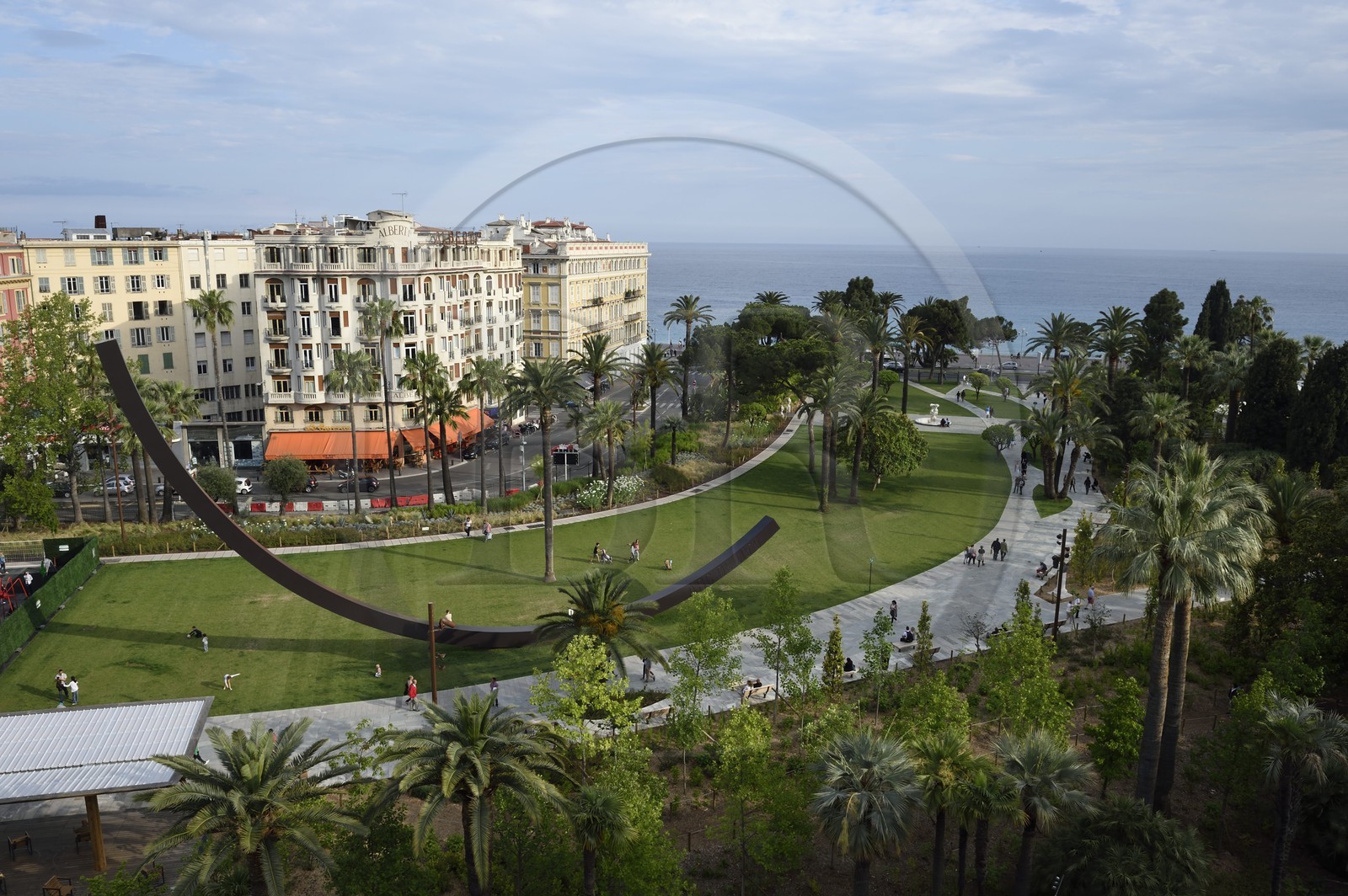 France, Alpes-Maritimes, Nice, the Promenade du Paillon, the Arc 115°5 by Bernar Venet in the Albert 1st Gardens
