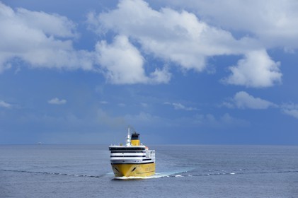 France, Haute-Corse (2B), Bastia, arrivée au port du ferry de Corsica Ferries