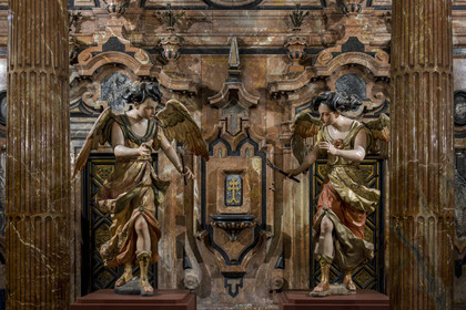 Espagne, Andalousie, Séville, la cathédrale, classé Patrimoine Mondial de l'UNESCO, statues au pied des orgues