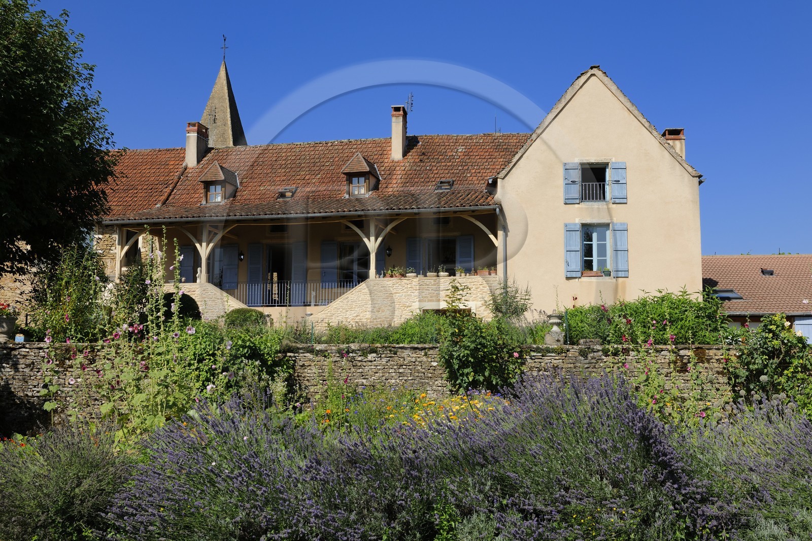 France, Saône et Loire (71), La Vineuse près de Cluny, chambres d'Hôtes de charme A la maîtresse