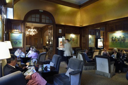 France, Calvados (14), Pays d'Auge, Deauville, Bar de l'Hotel Normandy Barriere