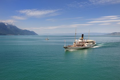 Suisse, Canton de Vaud, Veytaux, le bateau à roues à aubes Vevey (1907) de la Compagnie générale de navigation sur le lac Léman (CGN)