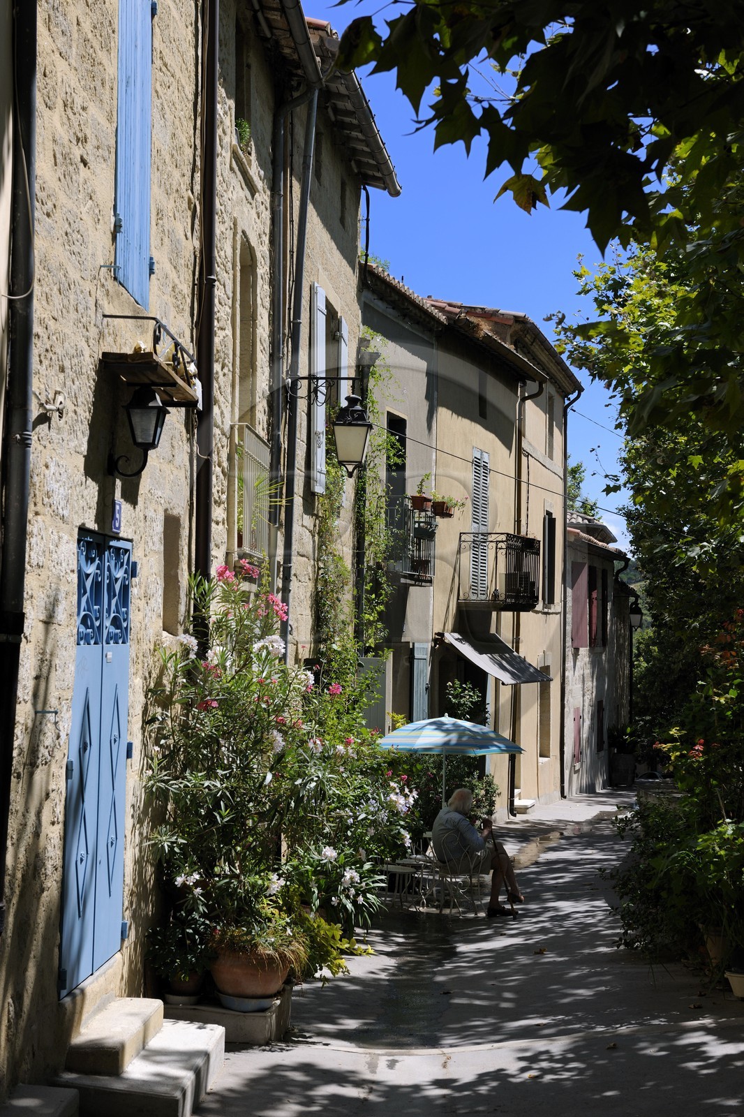 France, Gard (30), Uzès, ruelle dite Le Barry au dessus du Portalet