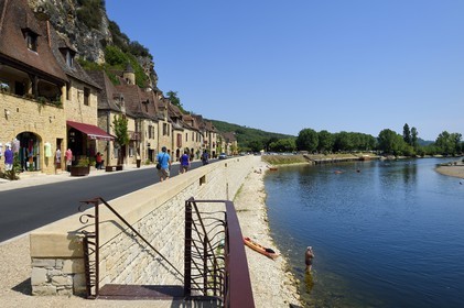 France, Dordogne (24), Périgord Noir, vallée de la Dordogne, La Roque-Gageac, labellisé Les Plus Beaux Villages de France, le village entre la falaise et la Dordogne