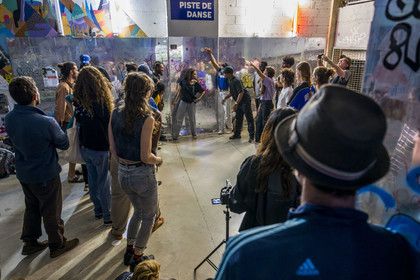 France, Bouches-du-Rhône (13), Marseille, La Friche de la Belle de Mai, cession de Krump sur la piste de danse ouverte à tous
