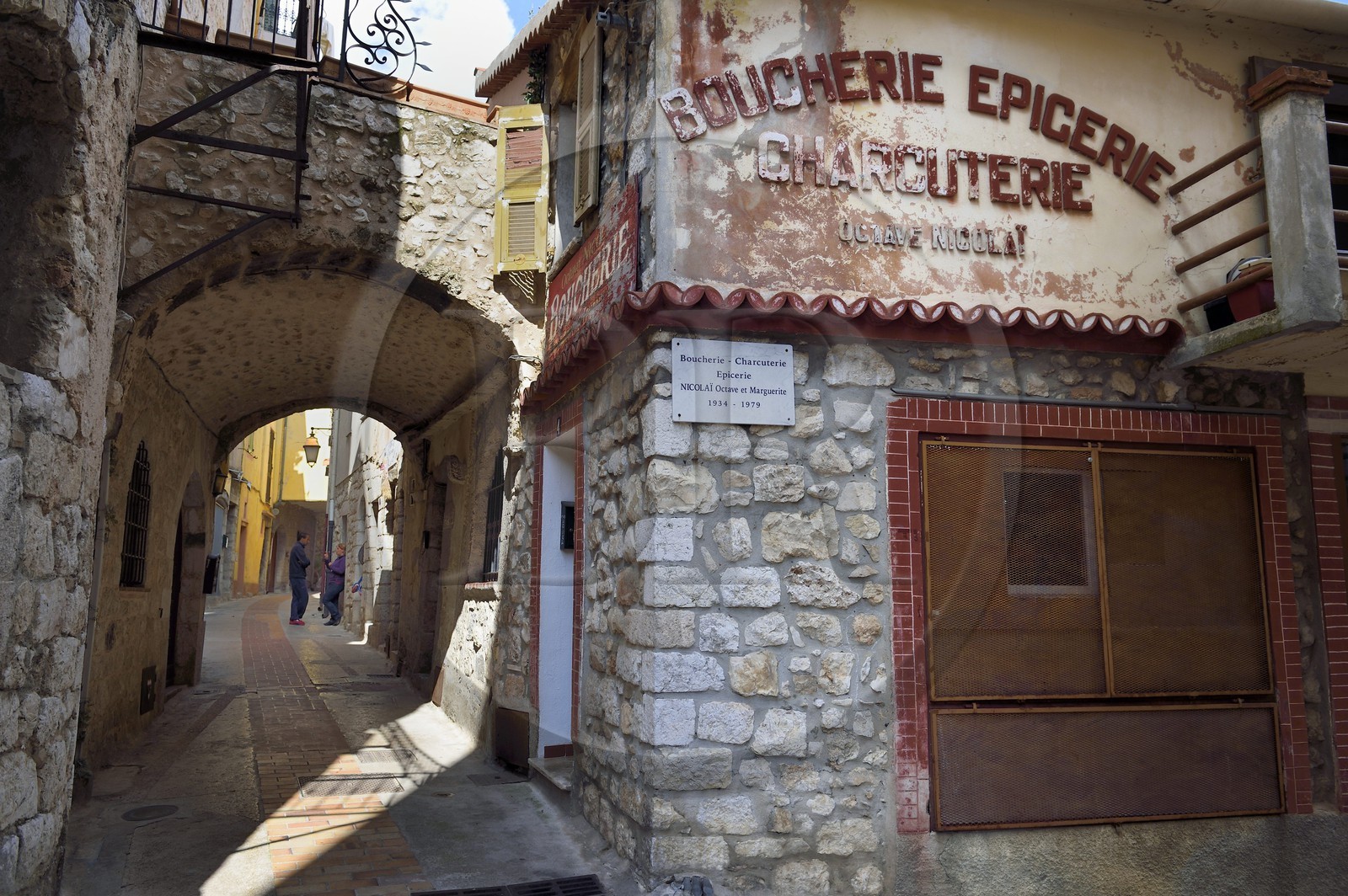 France, Alpes-Maritimes (06), Peille, ancienne boucherie dans une ruelle