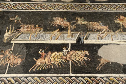 France, Rhône (69), Lyon, site historique classé Patrimoine Mondial de l'UNESCO, colline de Fourvière, musée gallo-romain de Fourvière, mosaique des jeux du cirque