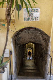 France, Alpes-Maritimes (06), Menton, la vieille ville, dédale de ruelle en escalier, la traverse des Diamants qui permettait aux Princes des Grimaldi d'accéder directement aux embarcations