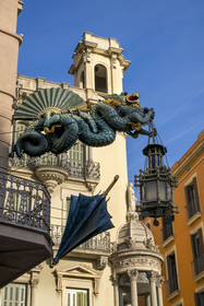 Spain, Catalonia, Barcelona, Las Ramblas District, the Casa Quadros at 82 Las Ramblas by the Catalan modernist architect Josep Vilaseca (1891-1896), former umbrella shop