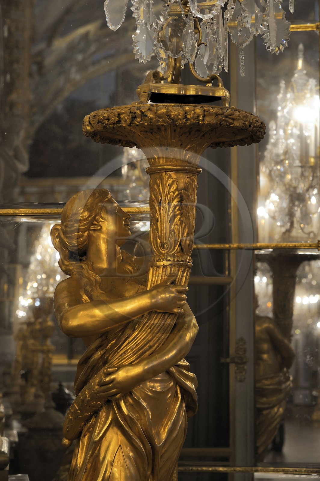 France, Yvelines (78), château de Versailles, classé Patrimoine Mondial de l'UNESCO, Galerie des Glaces (longueur 73m et largeur 10,50m) avec 17 fenêtres et 357 miroirs, architecte Jules Hardouin-Mansart (1678 - 1684)