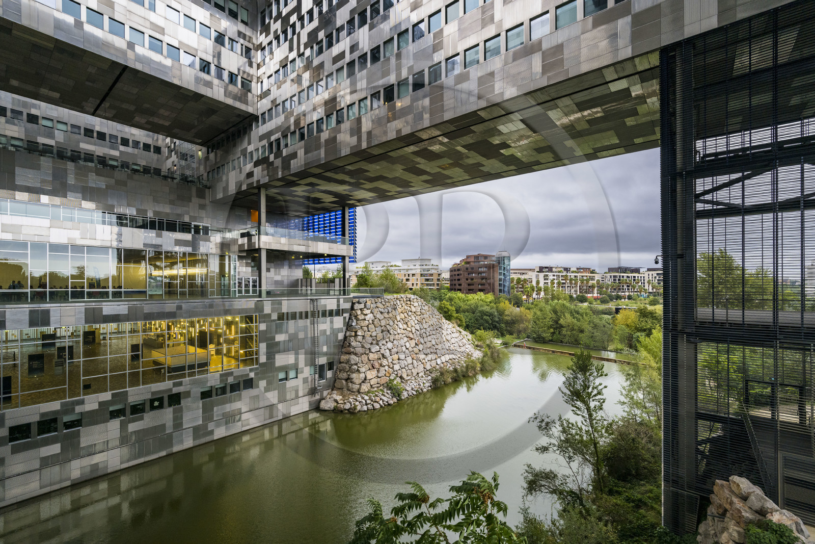 France, Herault, Montpellier, Port Marianne district, the City Hall designed by architects Jean Nouvel and François Fontes, patio between water and sky