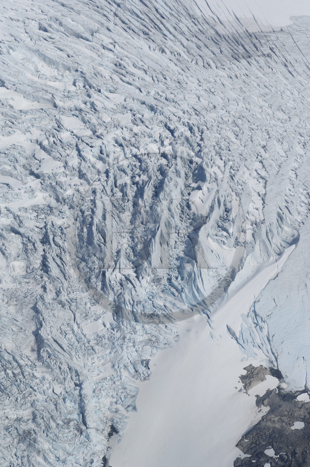 Norway, Sogn og Fjordane, Jostedalsbreen and Briksdalbreen glacier (aerial view)