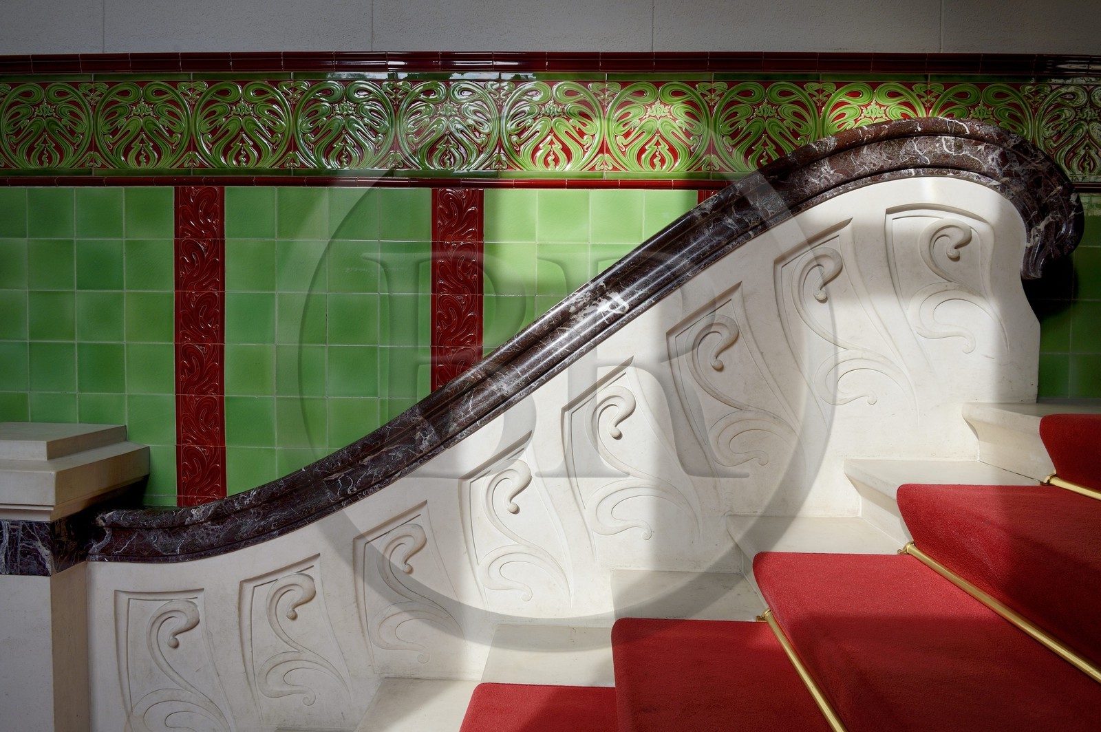 France, Bas-Rhin (67), Strasbourg, quartier de la Neustadt datant de la periode allemande, Villa Schutzenberger Jugendstil au 76 allée de la Robertsau, hall et escalier de l'entrée