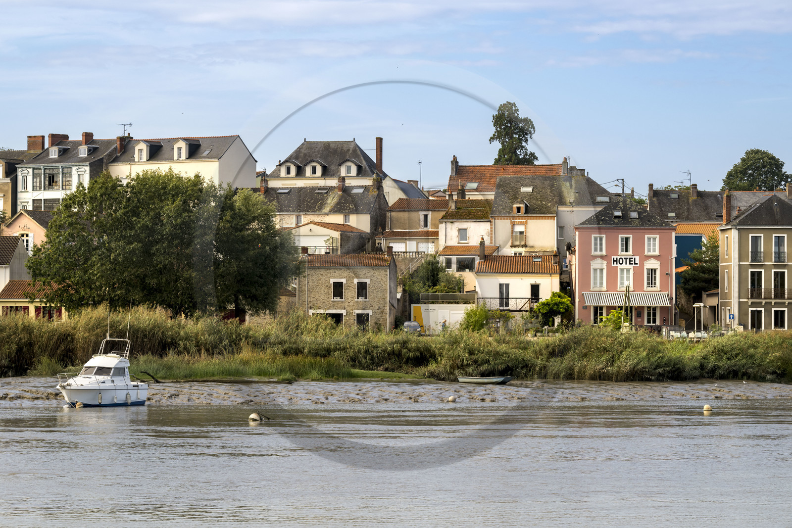 France, Loire-Atlantique (44), Le Pellerin, Le Pellerin, quai du docteur Provost sur les rives de la Loire