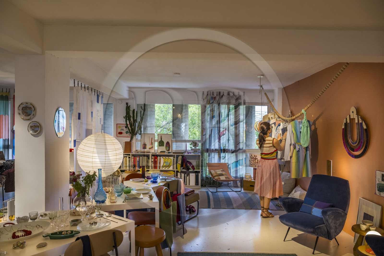 France, Bouches-du-Rhône (13), Marseille, oeuvre architecturale de Le Corbusier, classée Patrimoine Mondial de l'UNESCO, la Cité Radieuse par l'architecte Le Corbusier, boutique Maison Mirbel art design interieur