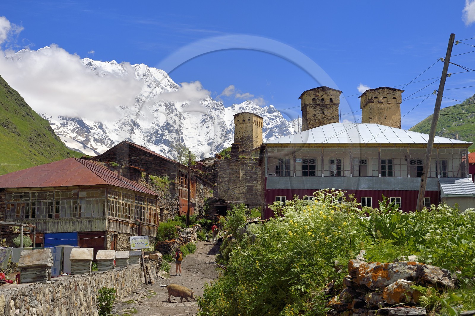 Georgia, Upper Svaneti (Zemo Svaneti), village of Ushguli, listed as World heritage by UNESCO, Svan defensive towers called Koki erected next to the houses