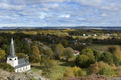 Sweden, Västra Götaland, Koster Islands, Sydkoster, the island church seen from the Valfjäll rock