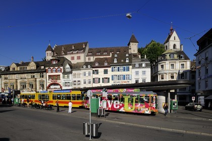 Switzerland, Basel, tram on the Barfüsserplatz overlooked by the Leonhards Church