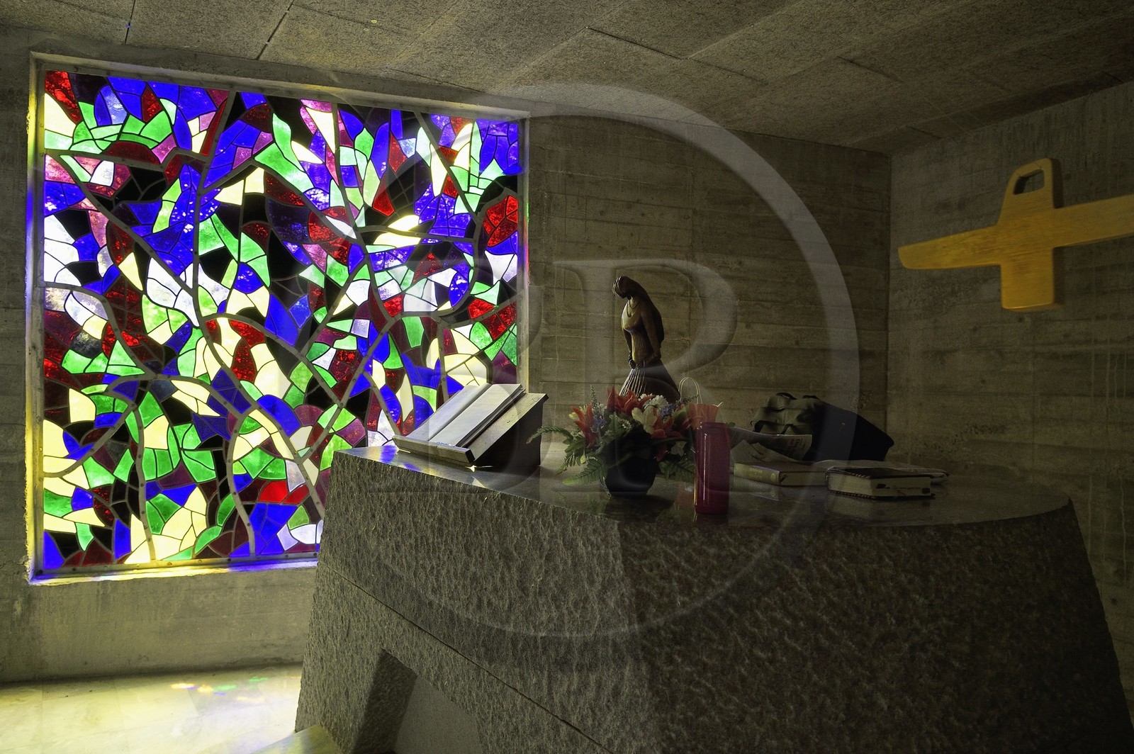 France, Meuse (55), Beaulieu-en-Argonne, chapelle de l'Ermitage Saint-Rouin par l'architecte du couvent du Saulchoir, le Père Rayssiguier, disciple de Le Corbusier