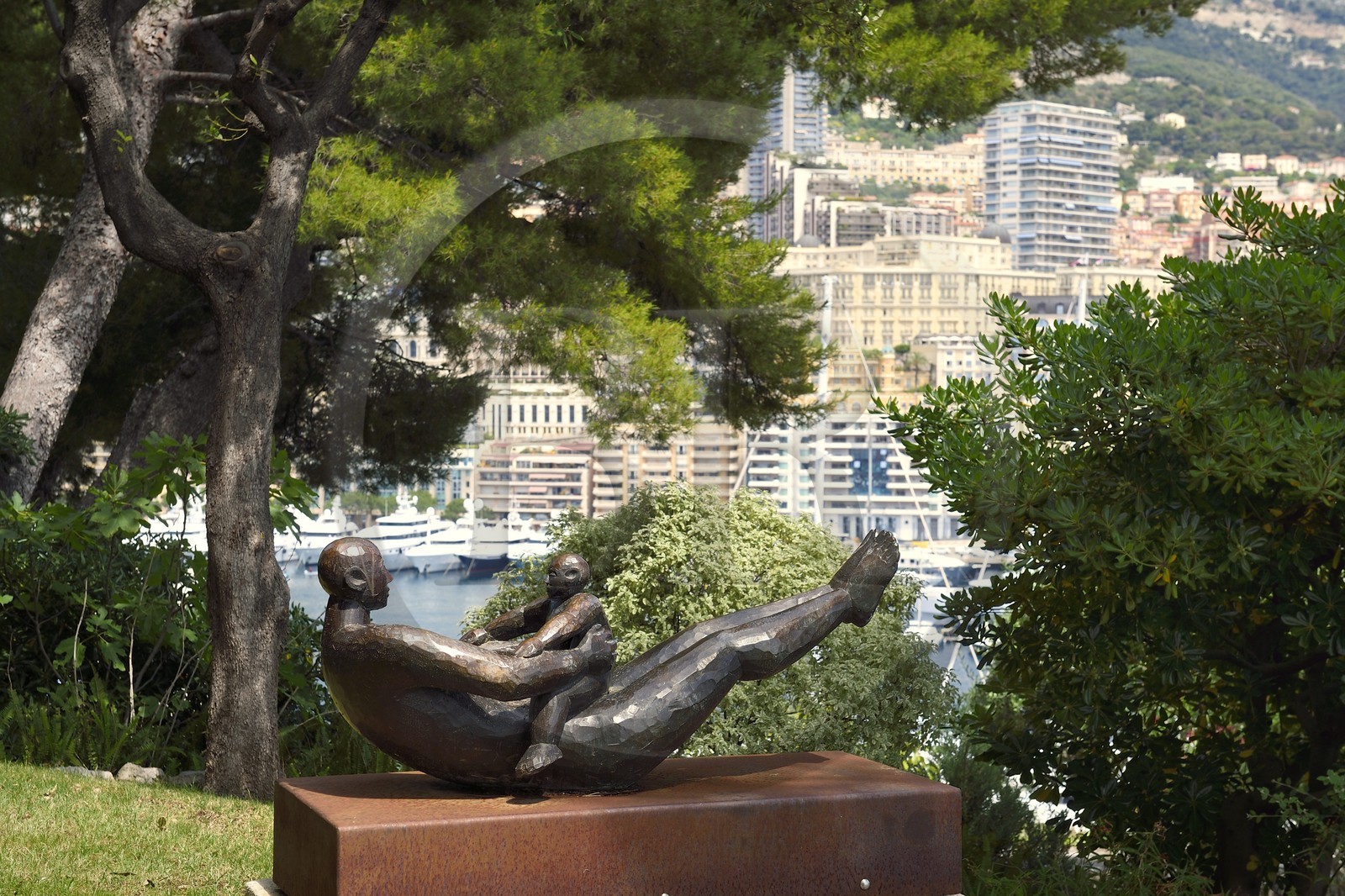 Principality of Monaco, Monaco,  St Martin gardens, The man and the child by Axel Cassel