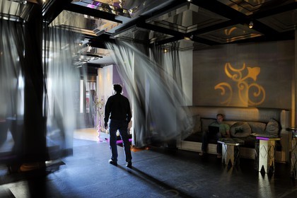 Turquie, Istanbul, quartier de Beşiktaş, lobby de l'hôtel W dans le lotissement historique de maisons en terrasse d’Akaretler