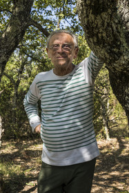 France, Var (83), Provence Verte, Bras, Académie du Bain de Forêt Provençale, forêt du domaine Le Peyrourier - une campagne en Provence, Claude Fussler