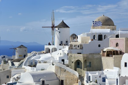 Greece, Cyclades, Aegean Sea, Santorini (Thira or Thera), mill on the north western tip of the village of Oia