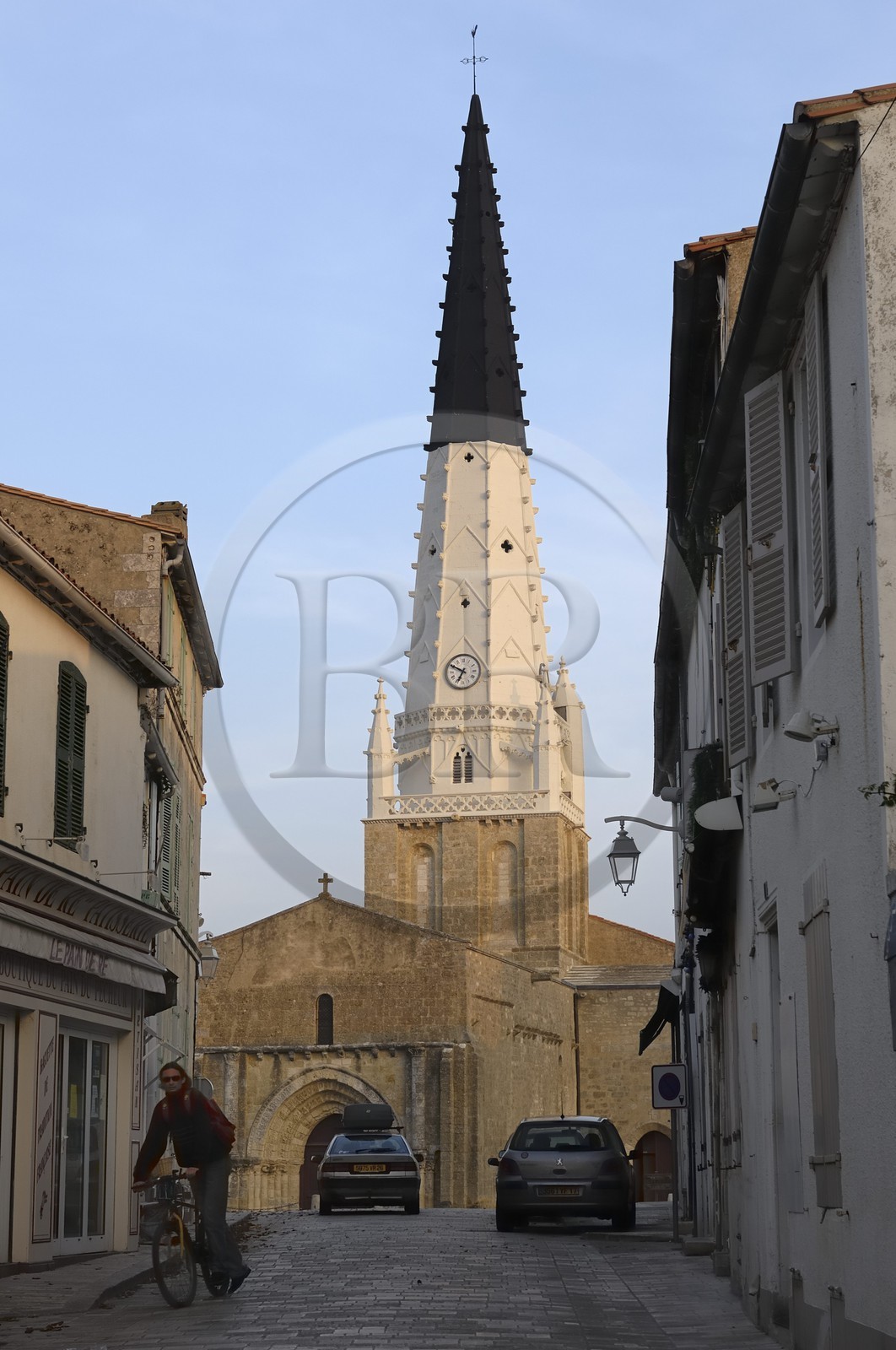 France, Charente-Maritime (17), Ile de Ré, Ars-en-Ré, l'église Saint-Etienne