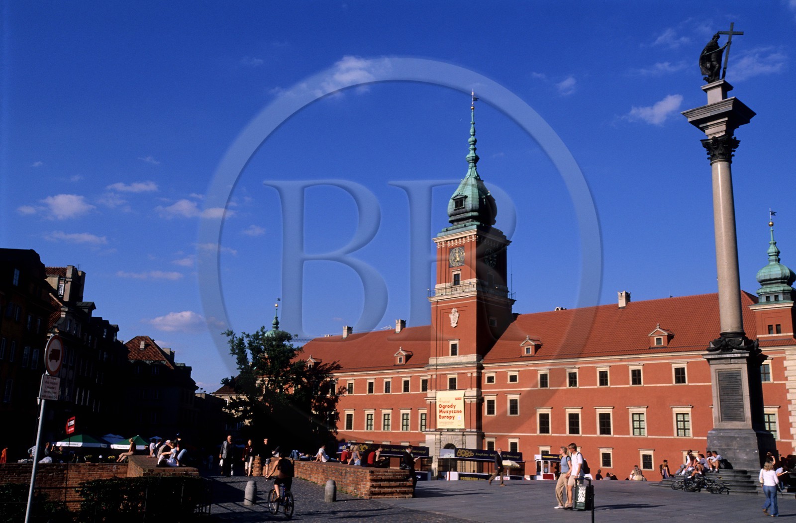 Pologne, Varsovie, le château royal sur la place du château (Zamkowy), à l'entrée de la vieille ville
