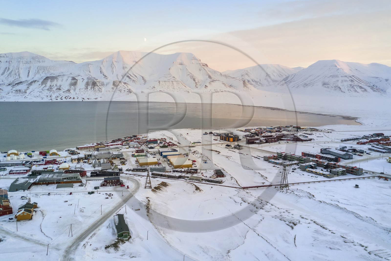 Norway, Svalbard, Spitzbergen, the city of Longyearbyen on the edge of the Adventfjorden (aerial view)