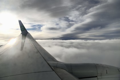 Portugal, Ile de Madère, au décollage du vol Transavia pour Porto (vue aérienne)