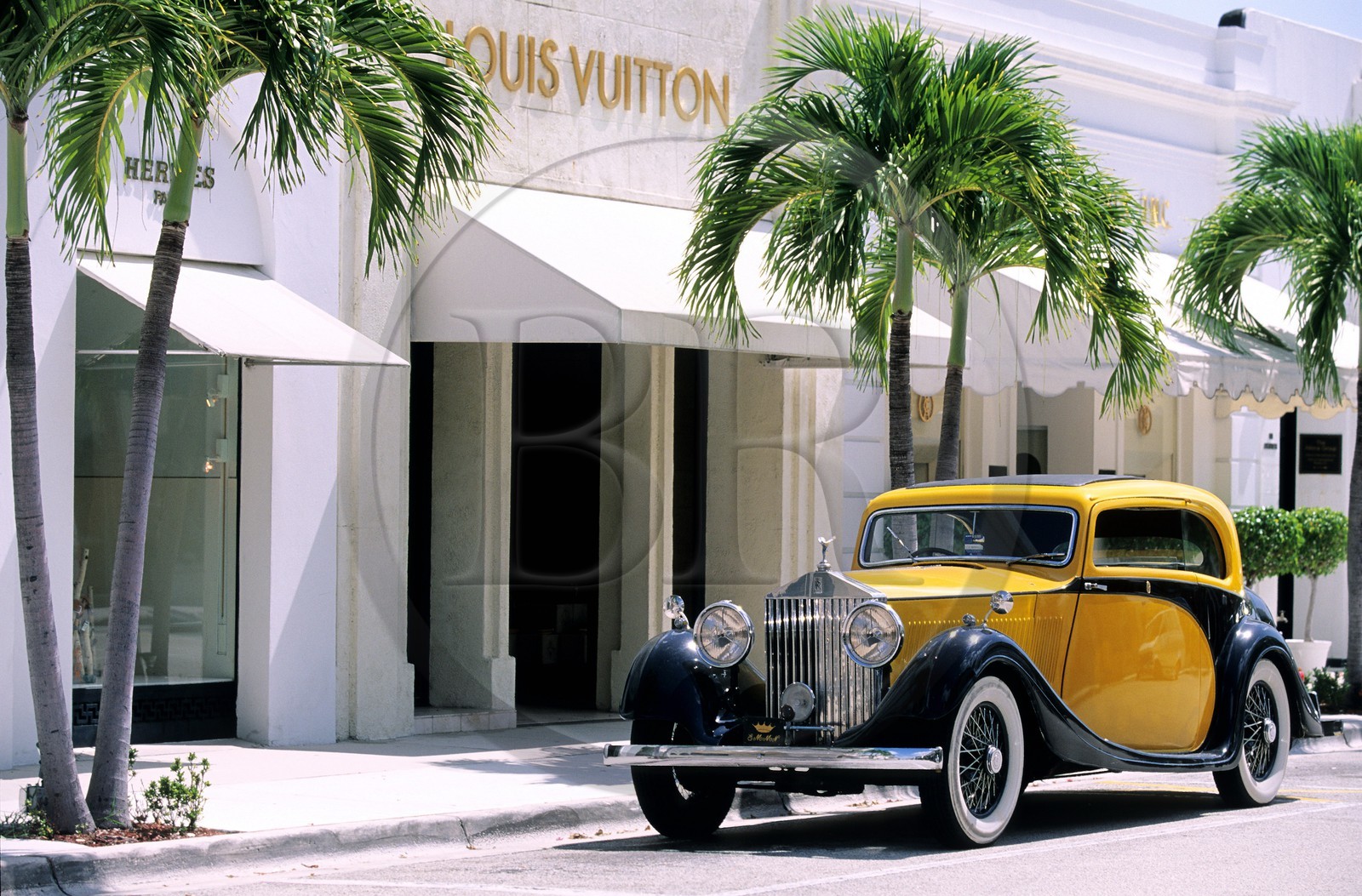 Etats-Unis, Floride, Palm Beach, Rolls-Royce sur Worth Avenue