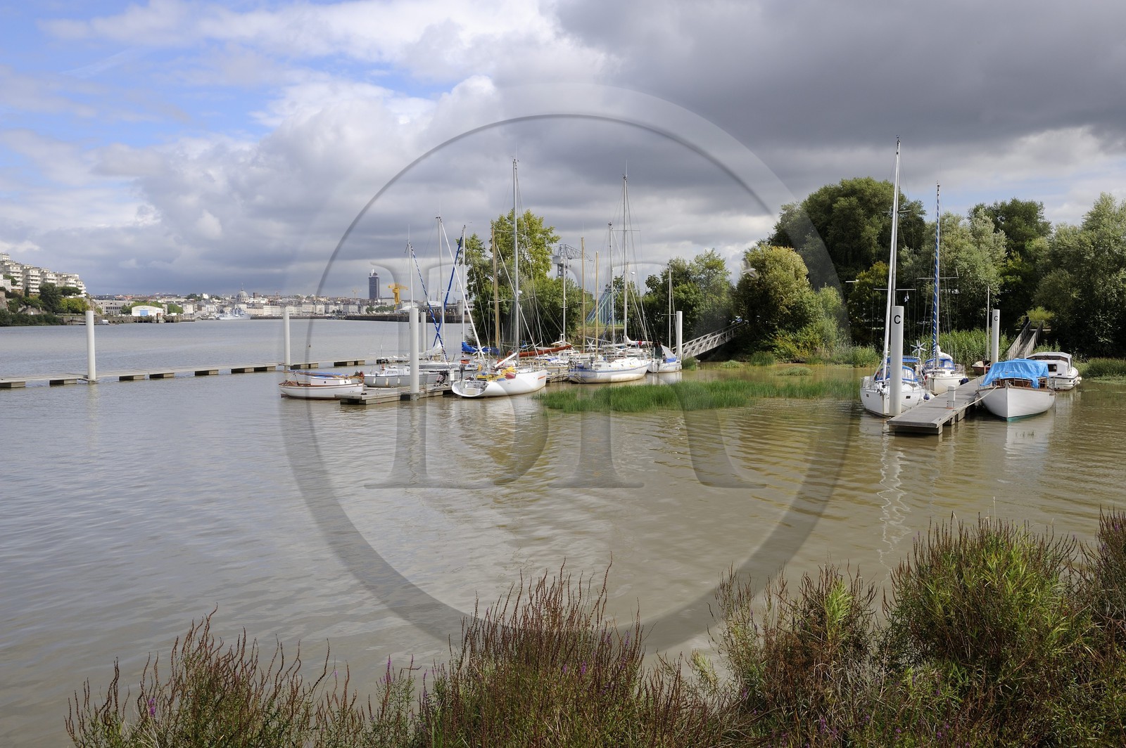 France, Loire-Atlantique (44), Nantes, la Loire à Trentemoult