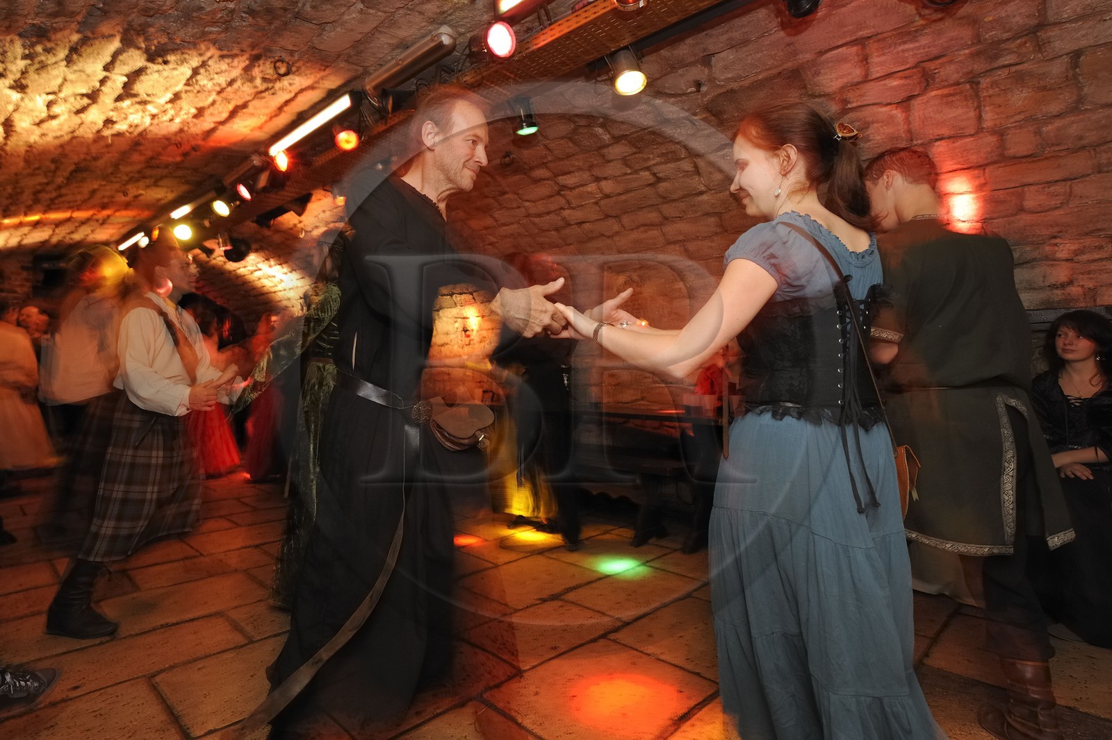 France, Paris (75), les caves Saint-Sabin, taverne médievale, danses médiévales