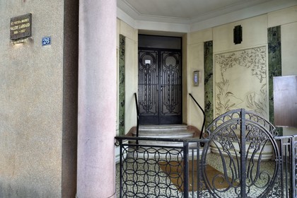 France, Allier (03), Vichy, Art Deco style building at the corner of rue Nicolas Larbaud and avenue Victoria where Valery Larbaud lived, the promoter of the district