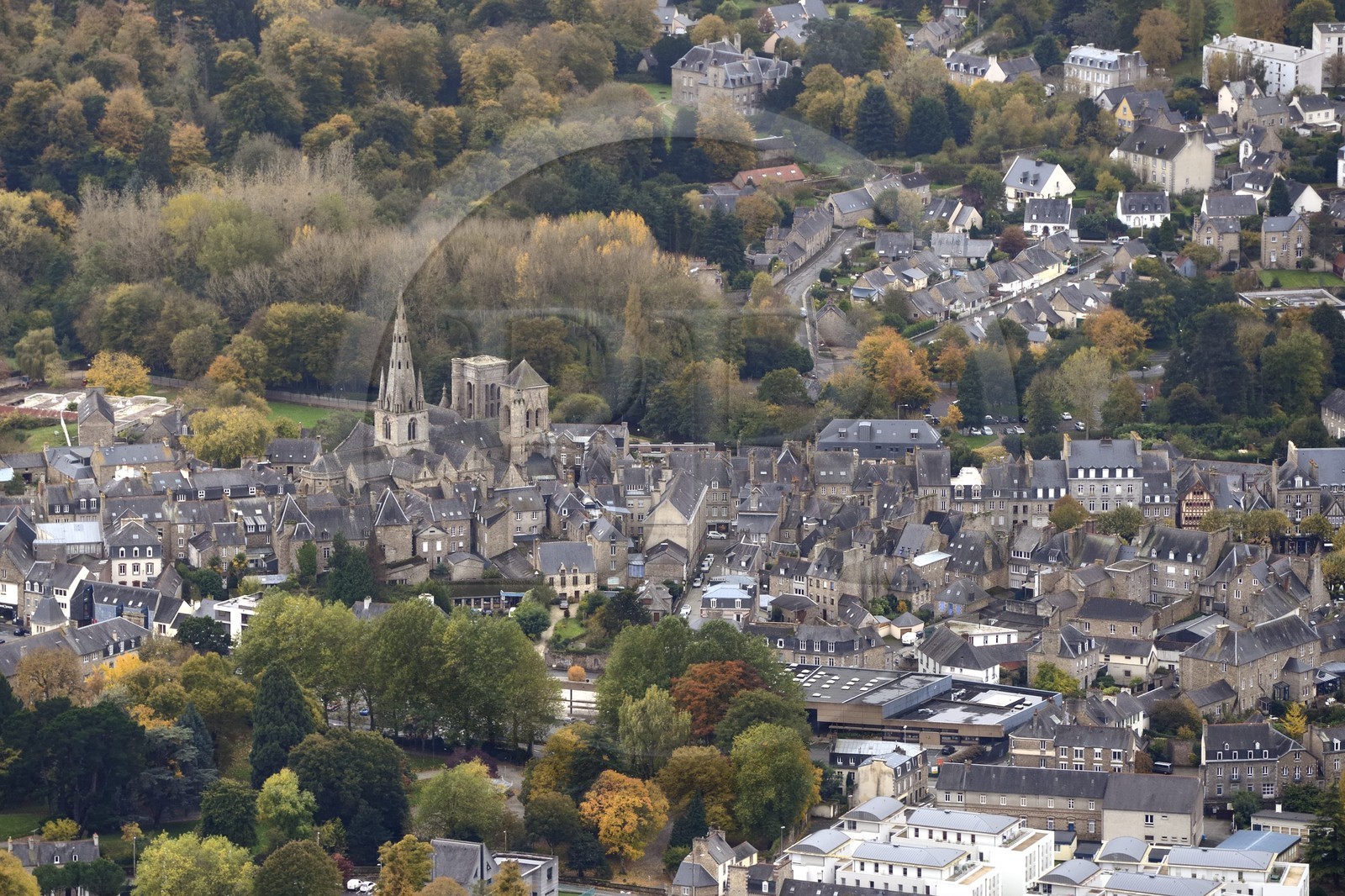France, Cotes-d'Armor, Guingamp, the city center and the Notre Dame de Bon Secours basilica (aerial view)