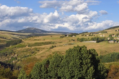 France, Ardèche (07), vallée de la Veyradeyre, village Le Béage