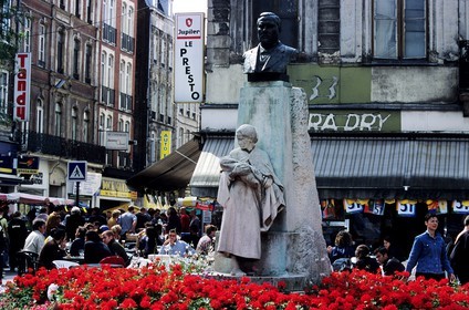 France, Nord, Lille, la Braderie de Lille (jumble sale), outside cafe in the wazemmes area