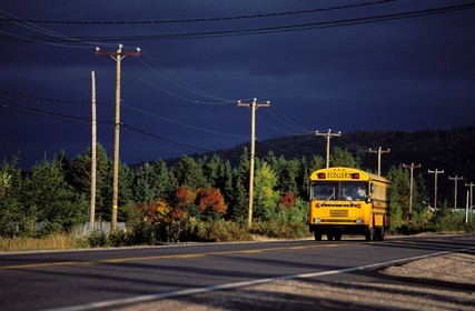 Canada, province de Québec, région du Manicouagan, Tadoussac, bus de ramassage scolaire
