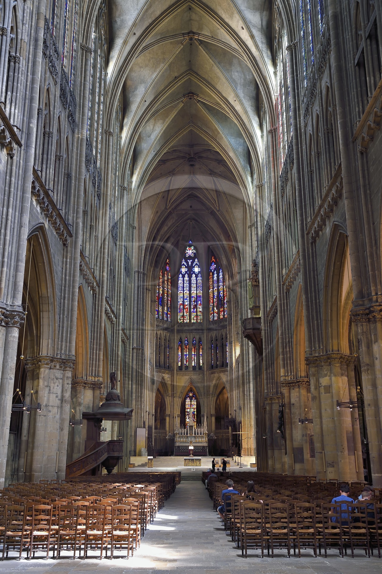 France, Moselle (57), Metz, la cathédrale Saint-Etienne, la nef et le coeur