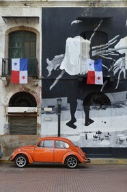 Panama, Panama City, district historique classé Patrimoine Mondial de l'UNESCO, quartier de Casco Antiguo (Viejo), le Barrio San Felipe, fresque sur la plaza de la Independencia