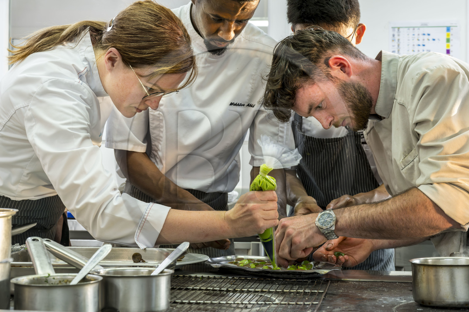 France, Finistère (29), Plougonvelin, restaurant Hostellerie de la Pointe Saint-Mathieu 1 étoile Michelin, la cheffe Nolwenn Corre