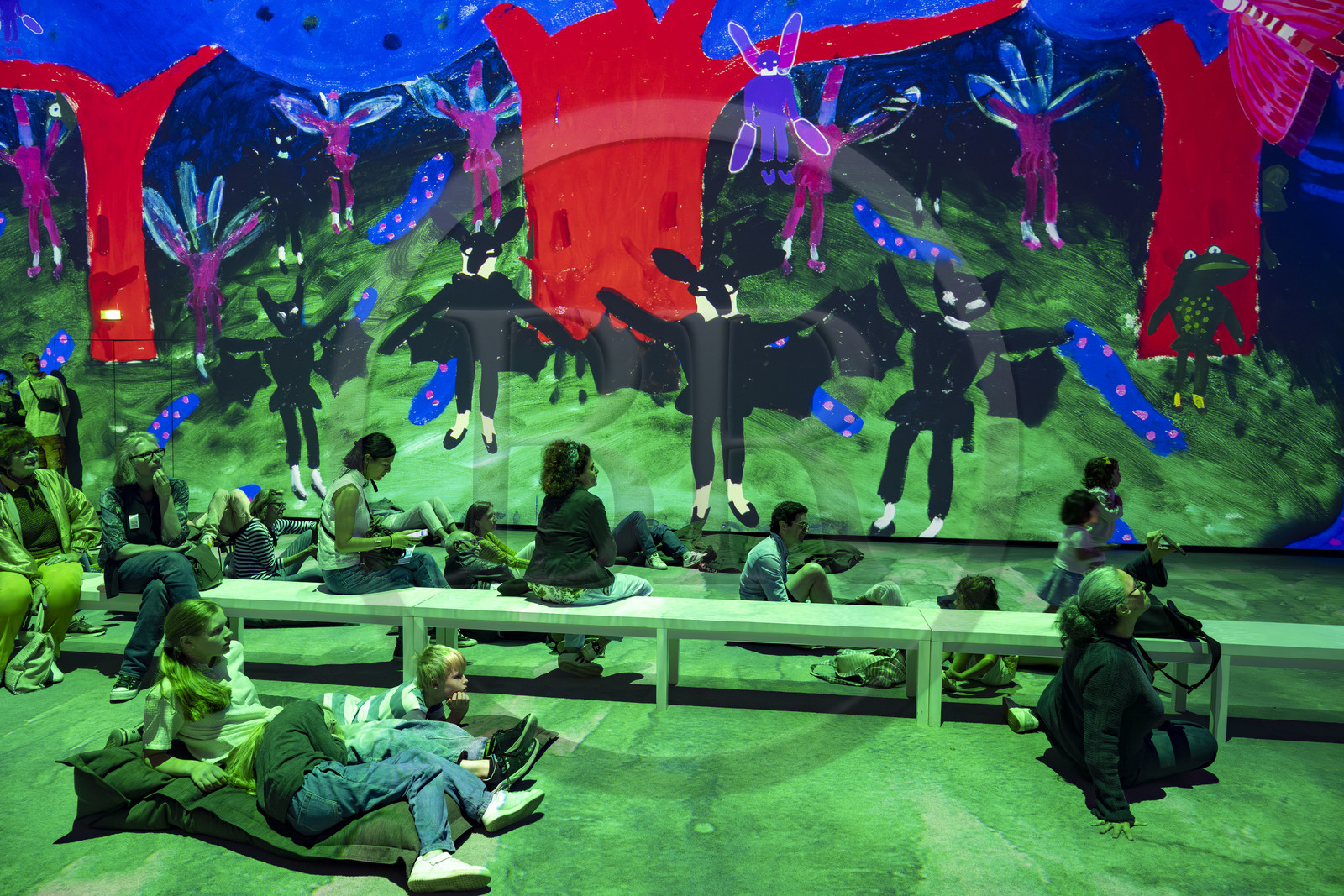 France, Paris (75), Bois de Boulogne, la fondation Louis Vuitton de l'architecte Frank Gehry, exposition David Hockney 25, Hockney Peint l'Opéra, réadaptation musicale et visuelle conçue spécialement pour cette salle à partir de ses dessins et décors pour différents opéras