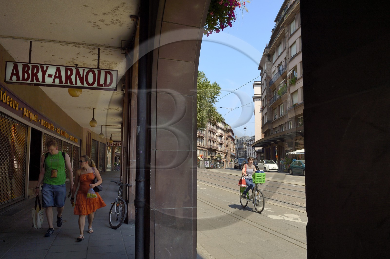 France, Bas-Rhin (67), Strasbourg, vieille ville classée au Patrimoine Mondial de l'UNESCO, La Grande Percée de 1908 dans le plan de la Neustadt, rue de la Division Leclerc